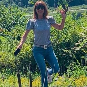 Meet your Posher, Beata